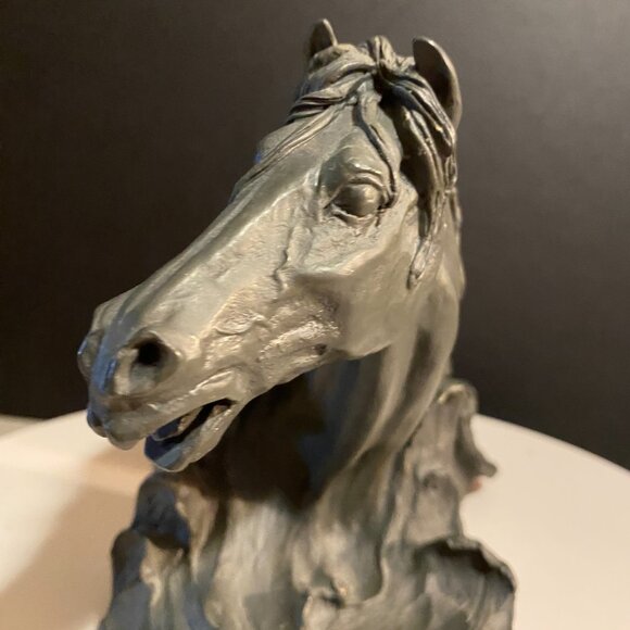 Vintage Horse Head Bookends – Resin Sculpted Pair, Equestrian Decor - Picture 5 of 13